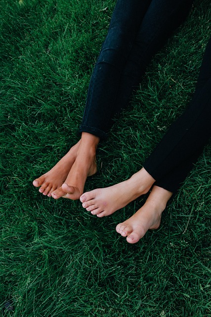 people, grass, feet, best friends, friendship, barefoot, summer, outdoors, nature, lifestyle, activity, field, relaxation, leisure